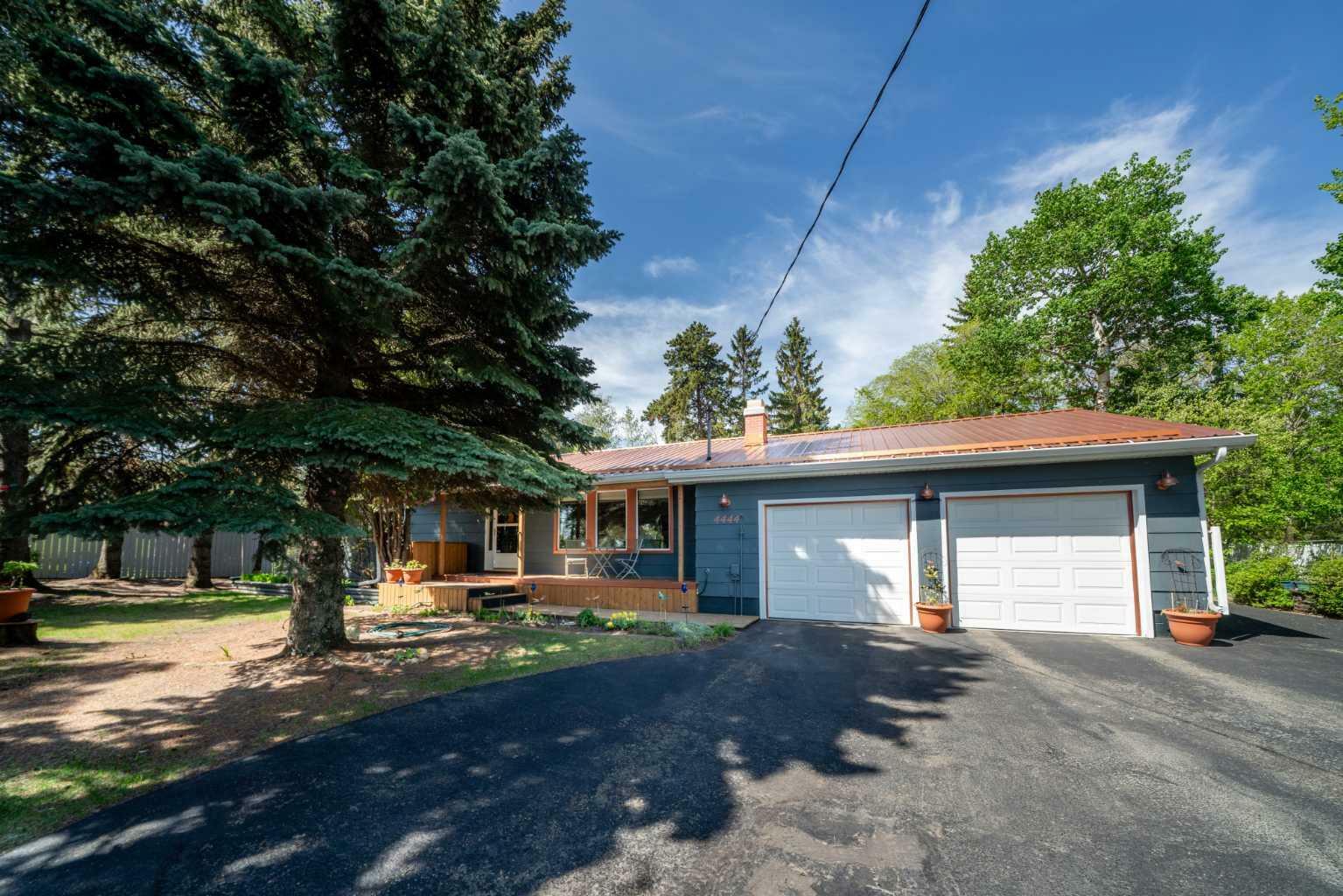 Property Photo: 4444 50 Street AB T4S 1L6