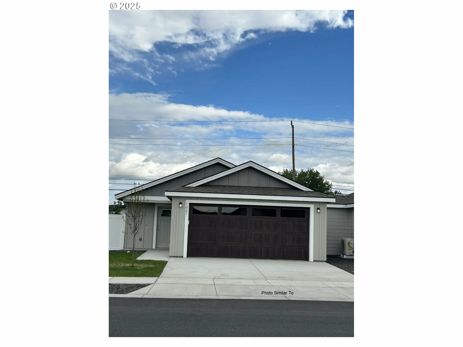 Property Photo: 967 NE 11th St OR 97838