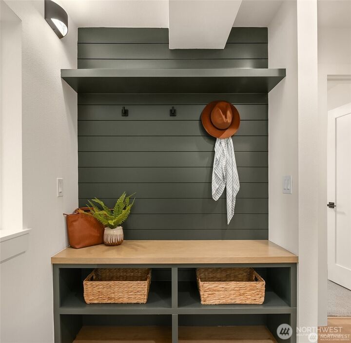 Property Photo: 1727 25th Avenue B WA 98122