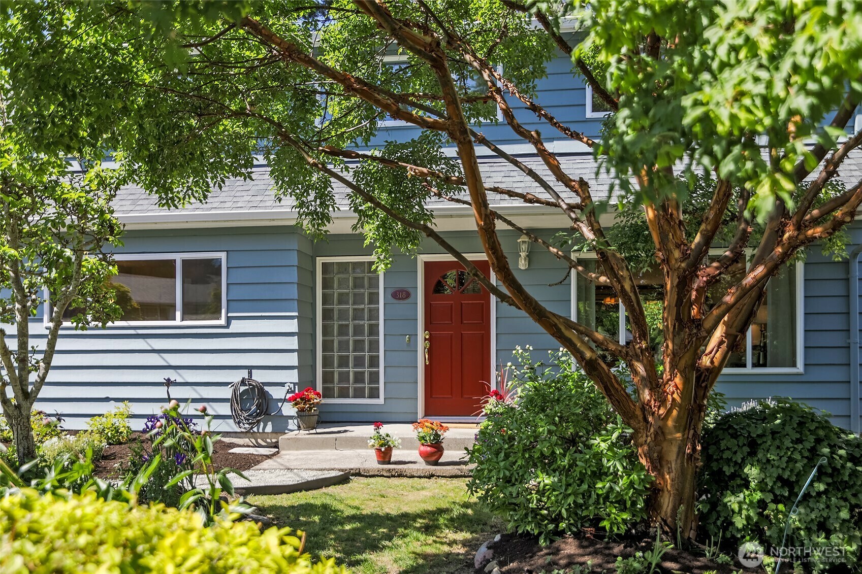 Property Photo:  318 NW 177 Street  WA 98177 