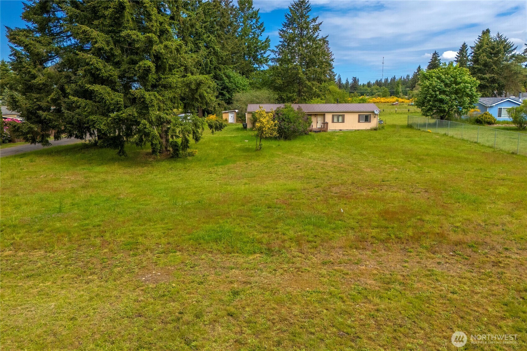Property Photo: 35521 91st Avenue Ct S WA 98558