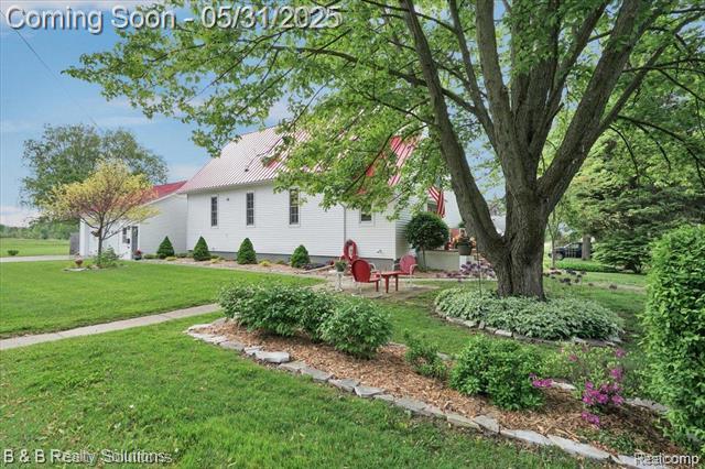 Property Photo: 6624 Jefferson Road MI 48461