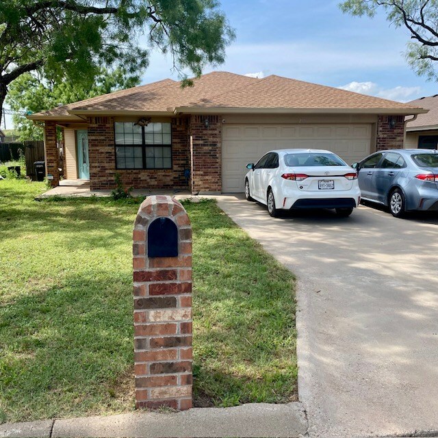 Property Photo: 2916 Freeland Ave TX 76901