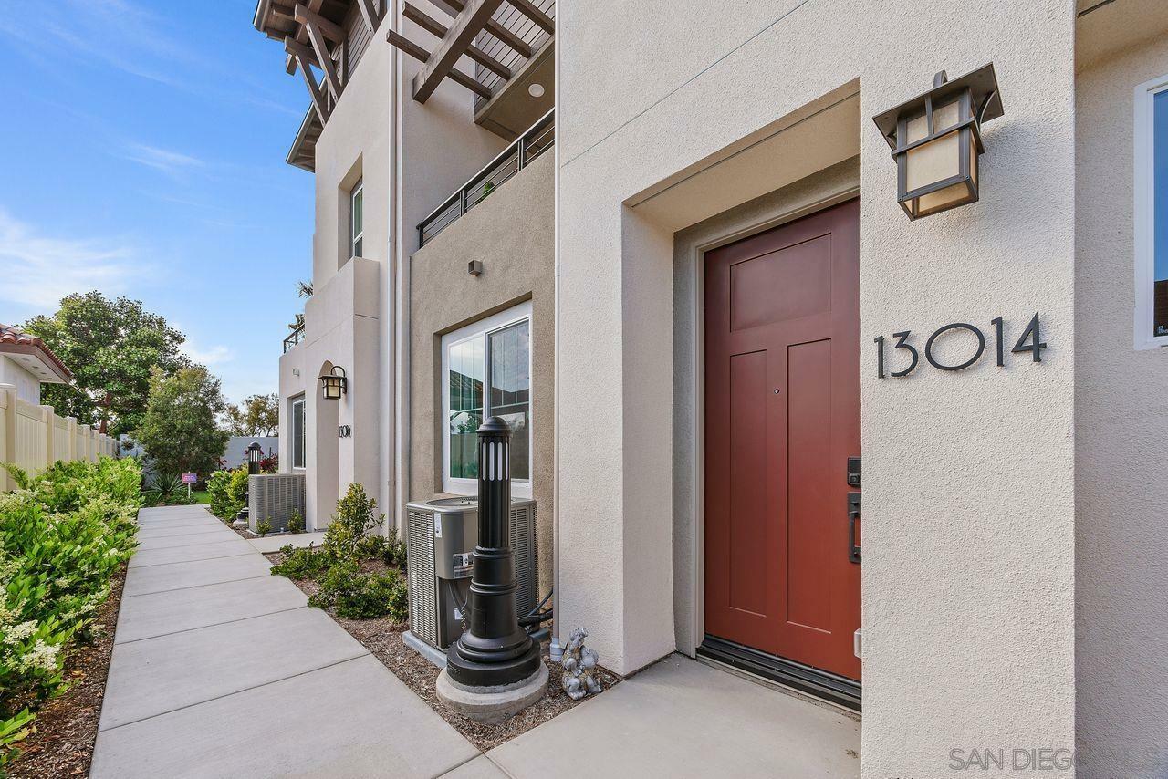 Property Photo: 13014 Lumen Way CA 92130