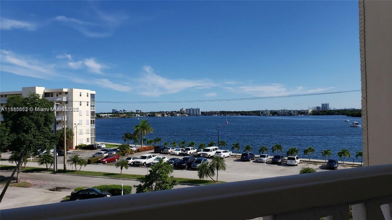 2905 Point East Dr L402  Aventura FL 33160 photo