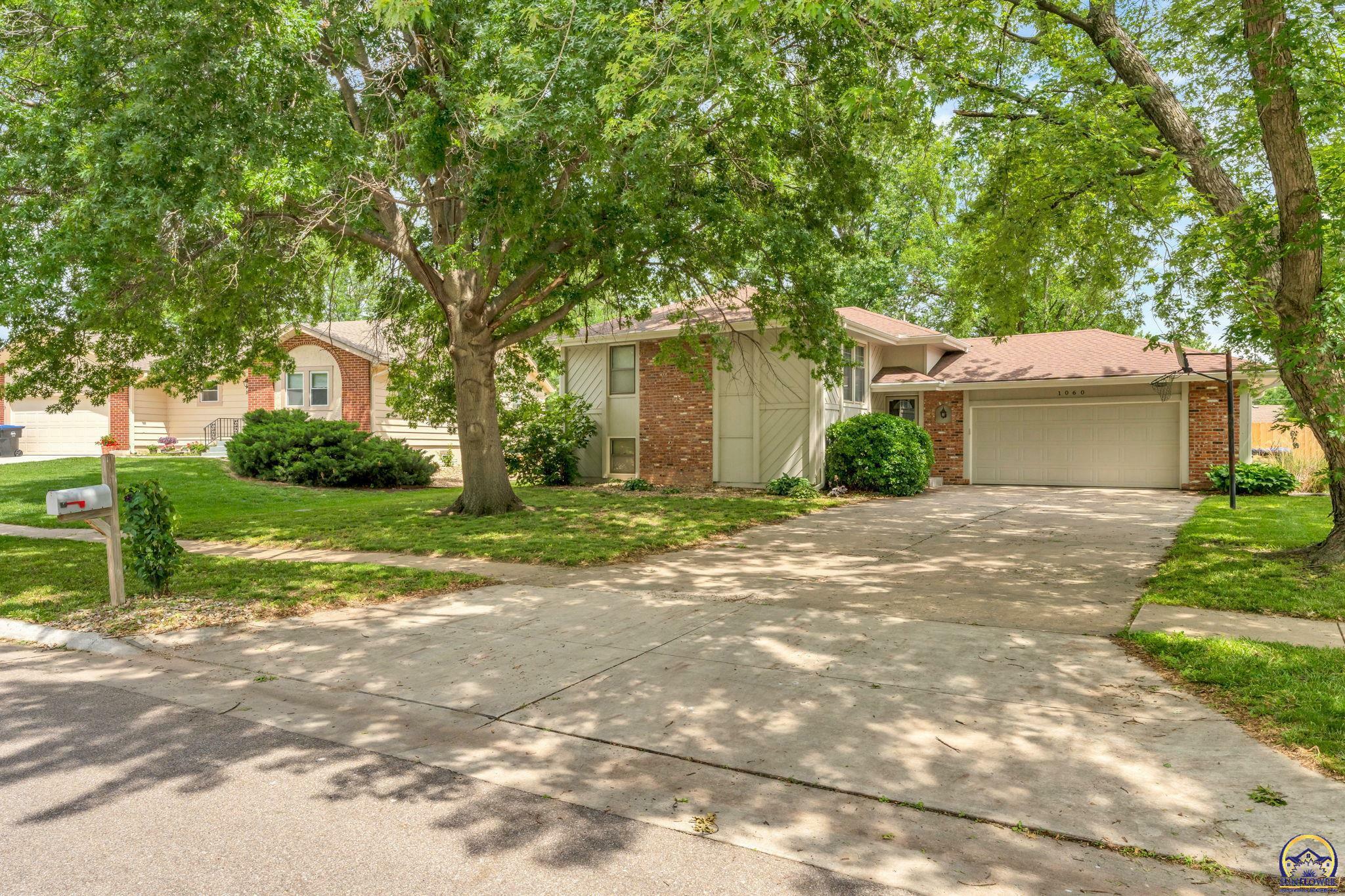 Property Photo: 1060 SW Belle Ave KS 66604