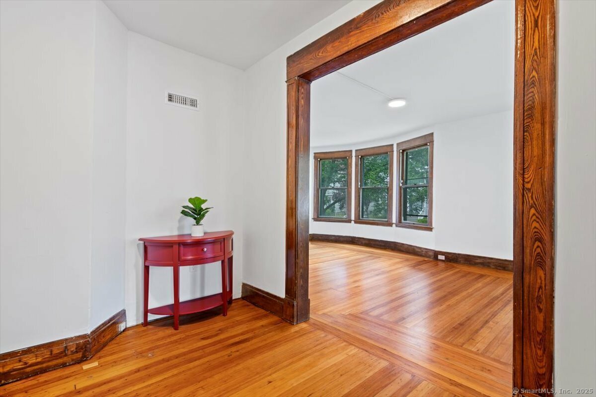 Property Photo: 212 Maple Street CT 06511