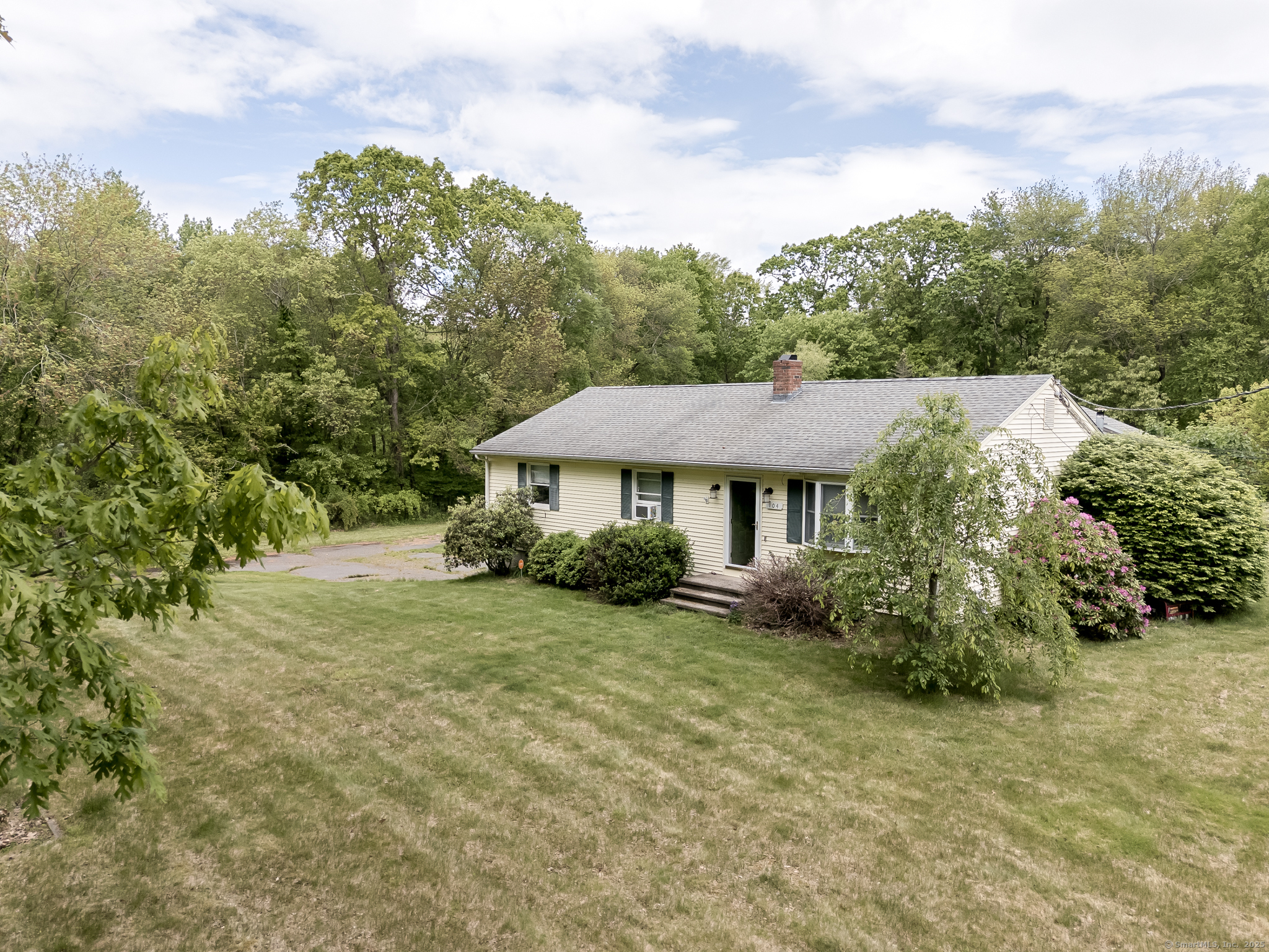 Property Photo: 104 East Street CT 06248