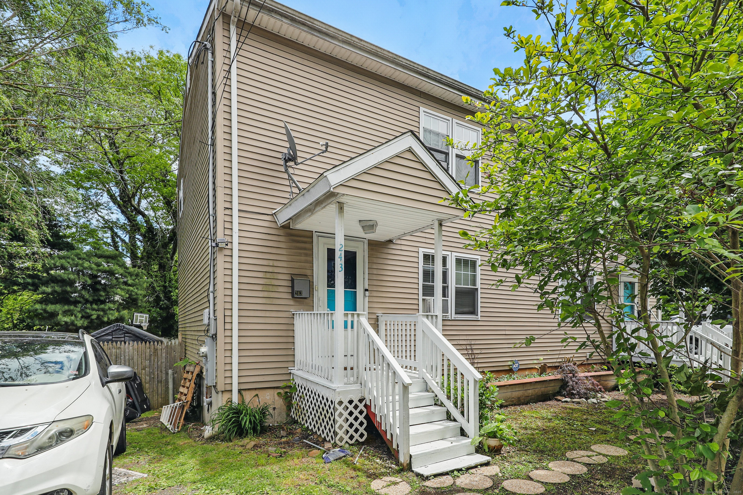 Property Photo: 241 Wallace Street CT 06511