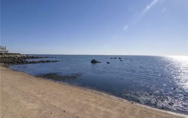 Property Photo:  25 West Shore Drive  CT 06475 