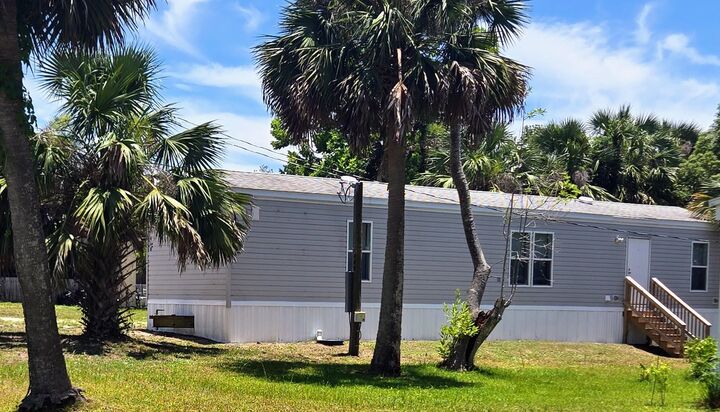 Property Photo:  468 Ling Street  FL 32456 