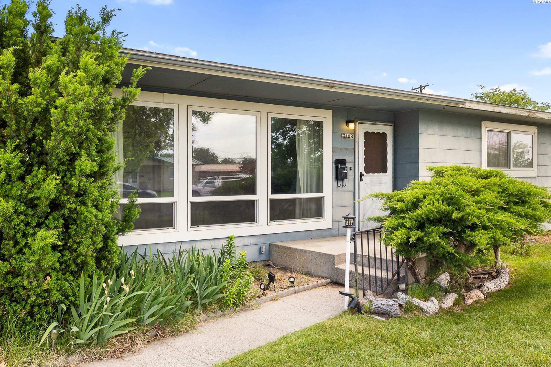 Property Photo:  2108 Torbett  WA 99354 