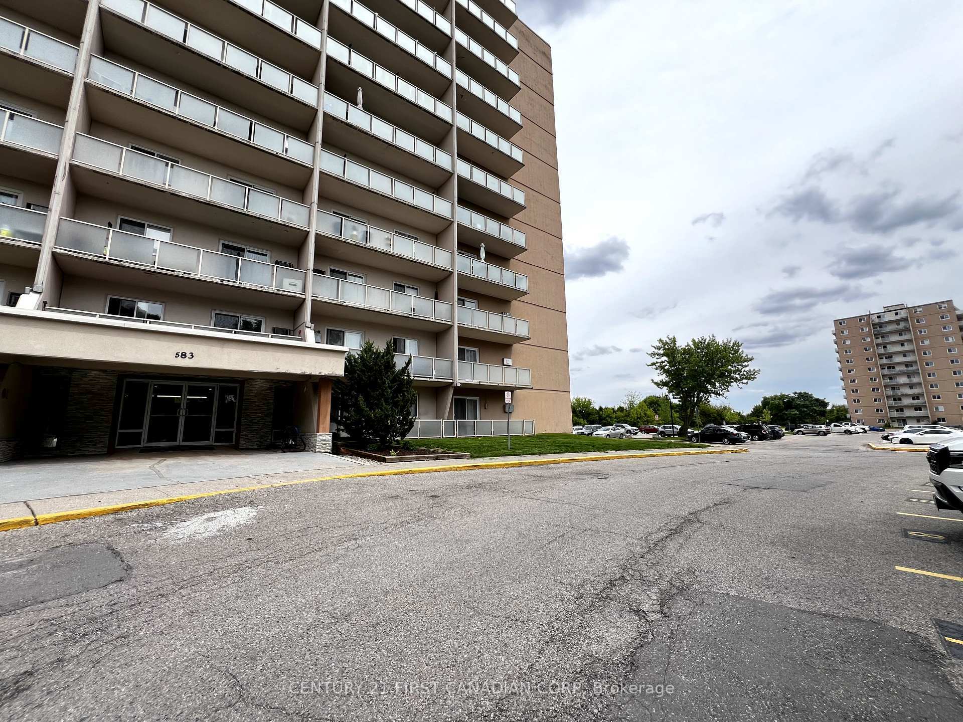 Property Photo: 583 Mornington Avenue 612 ON N5Y 3E9