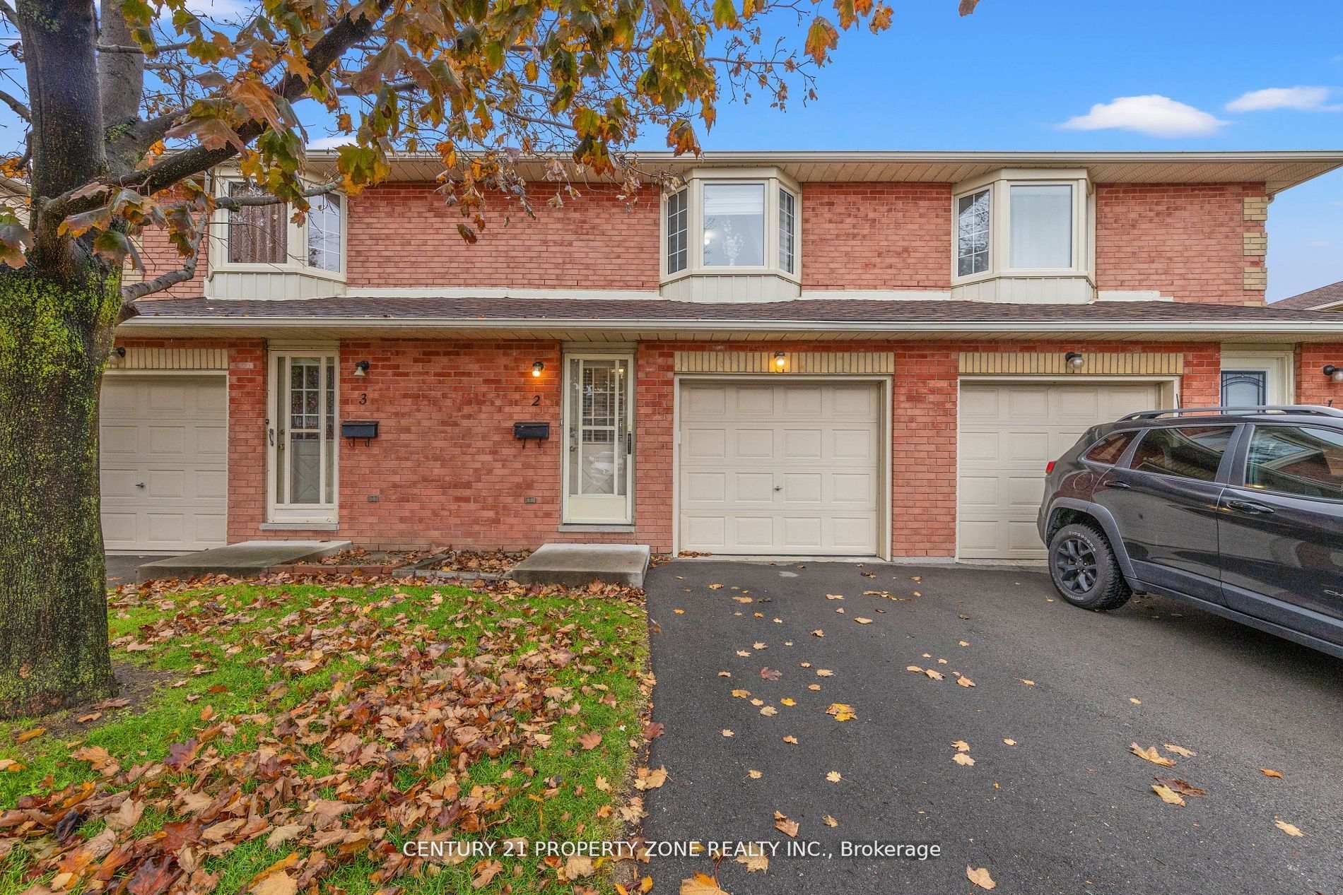 Property Photo: 280 Limeridge Road E 2 ON L9A 2S7