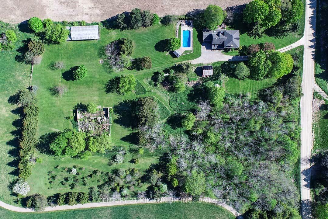 Property Photo: 753333 2nd Line Ehs N/A ON L9W 5W5