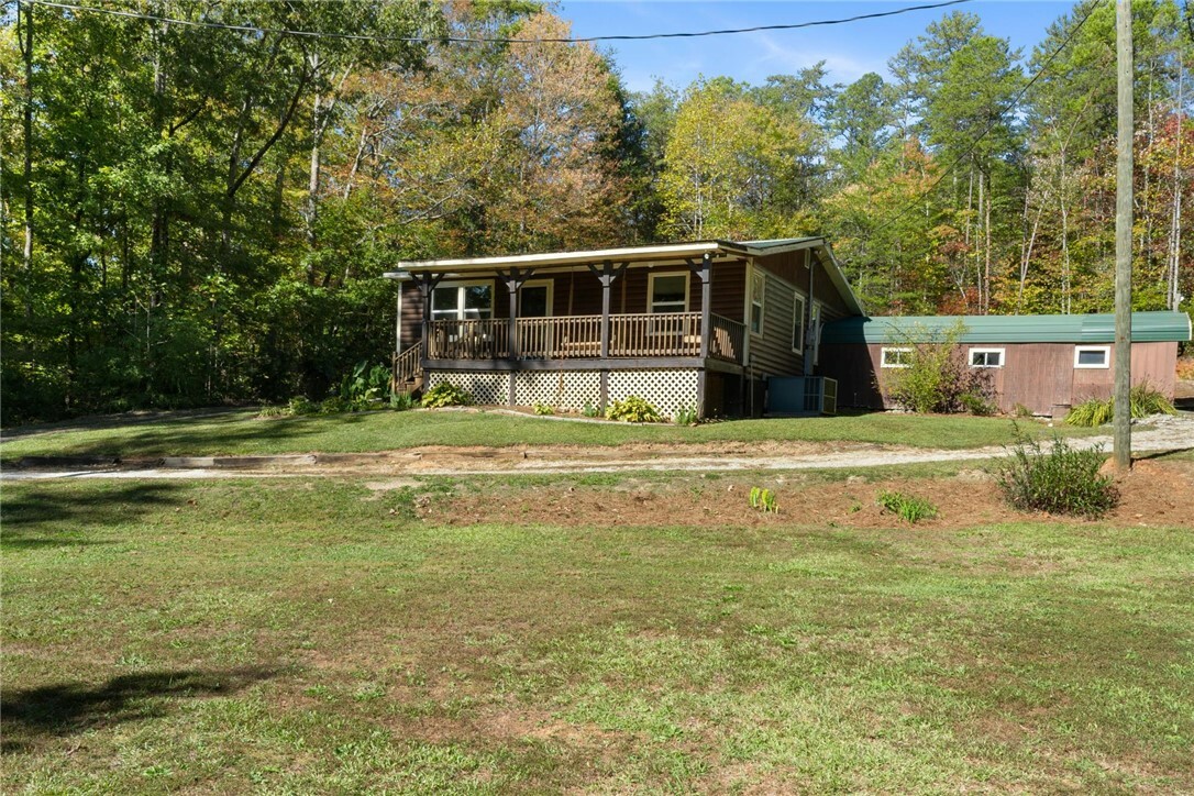 Property Photo: 625 Little Crowe Creek Road SC 29671