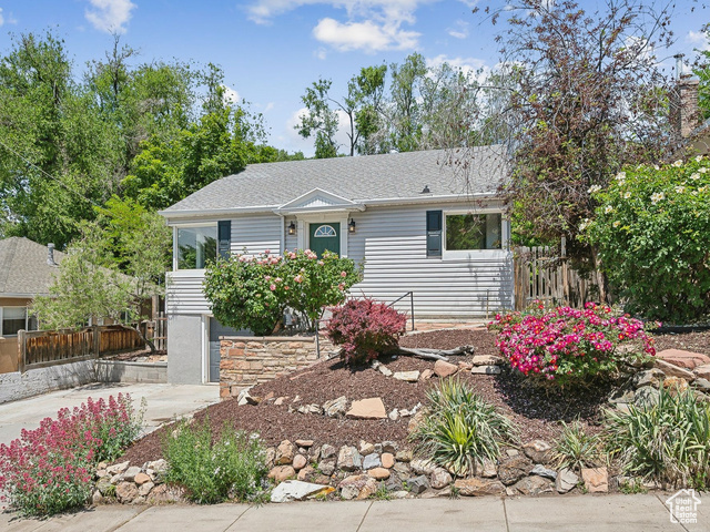 Property Photo: 1143 E Sunnyside Ave S UT 84102