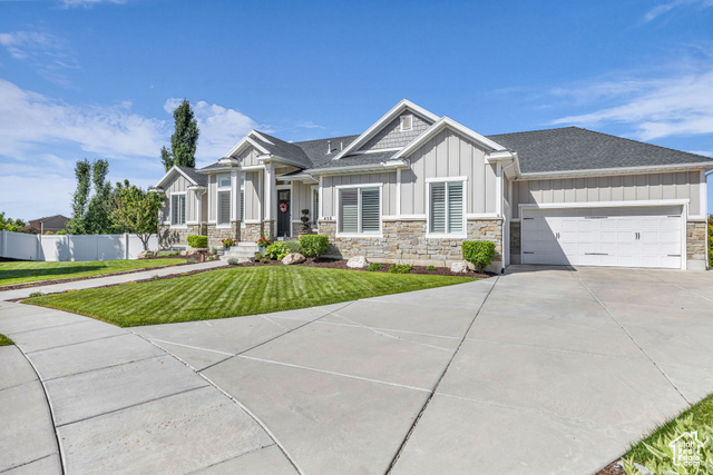 Property Photo: 458 W Cornfield Cir UT 84037
