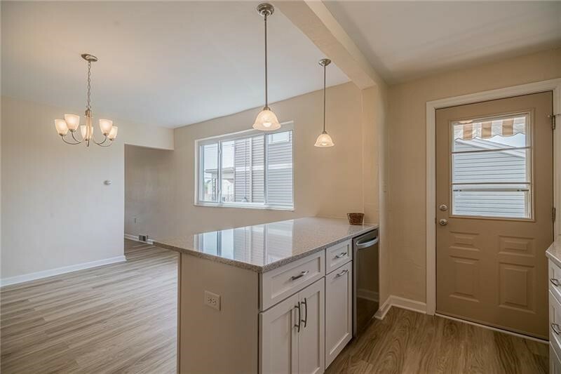 Property Photo: 925 Greenhill Rd PA 15209
