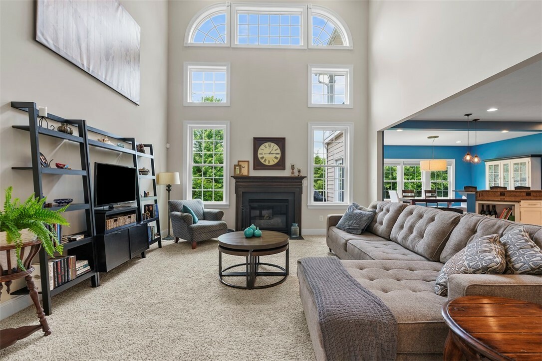 Property Photo: 2790 Blackstone Dr PA 15044