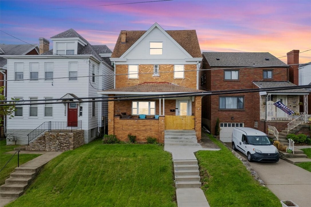 Property Photo:  726 Bayridge Ave  PA 15226 