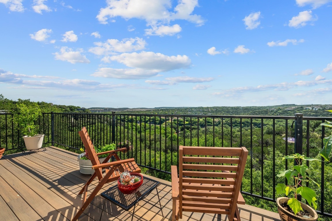 Property Photo: 14125 Running Deer Trail TX 78734