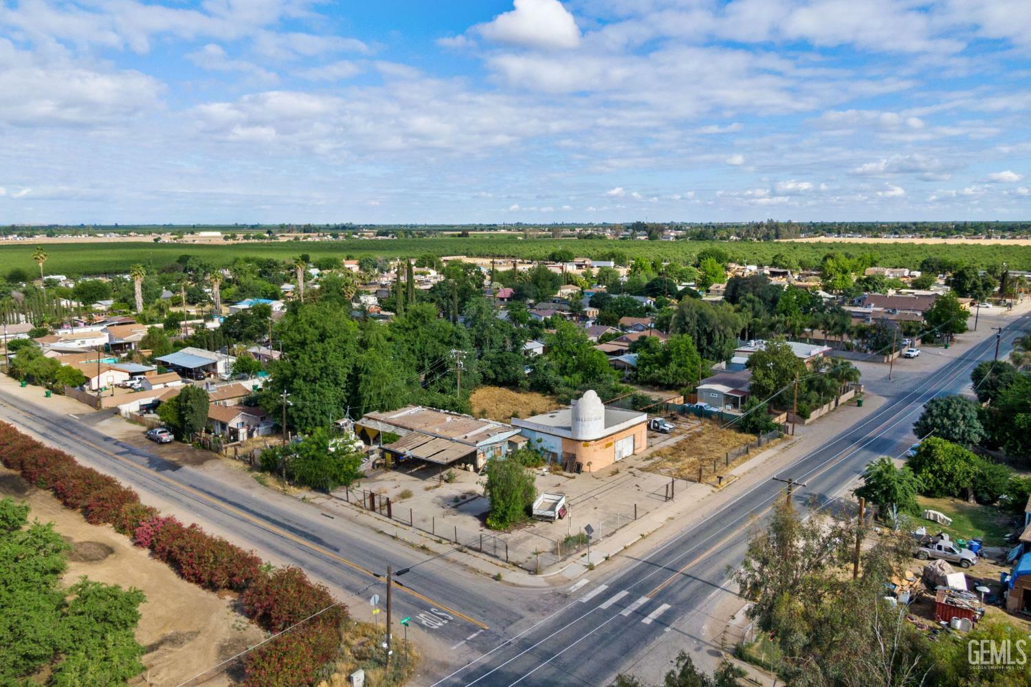 Property Photo:  18499 Shafter Avenue  CA 93263 