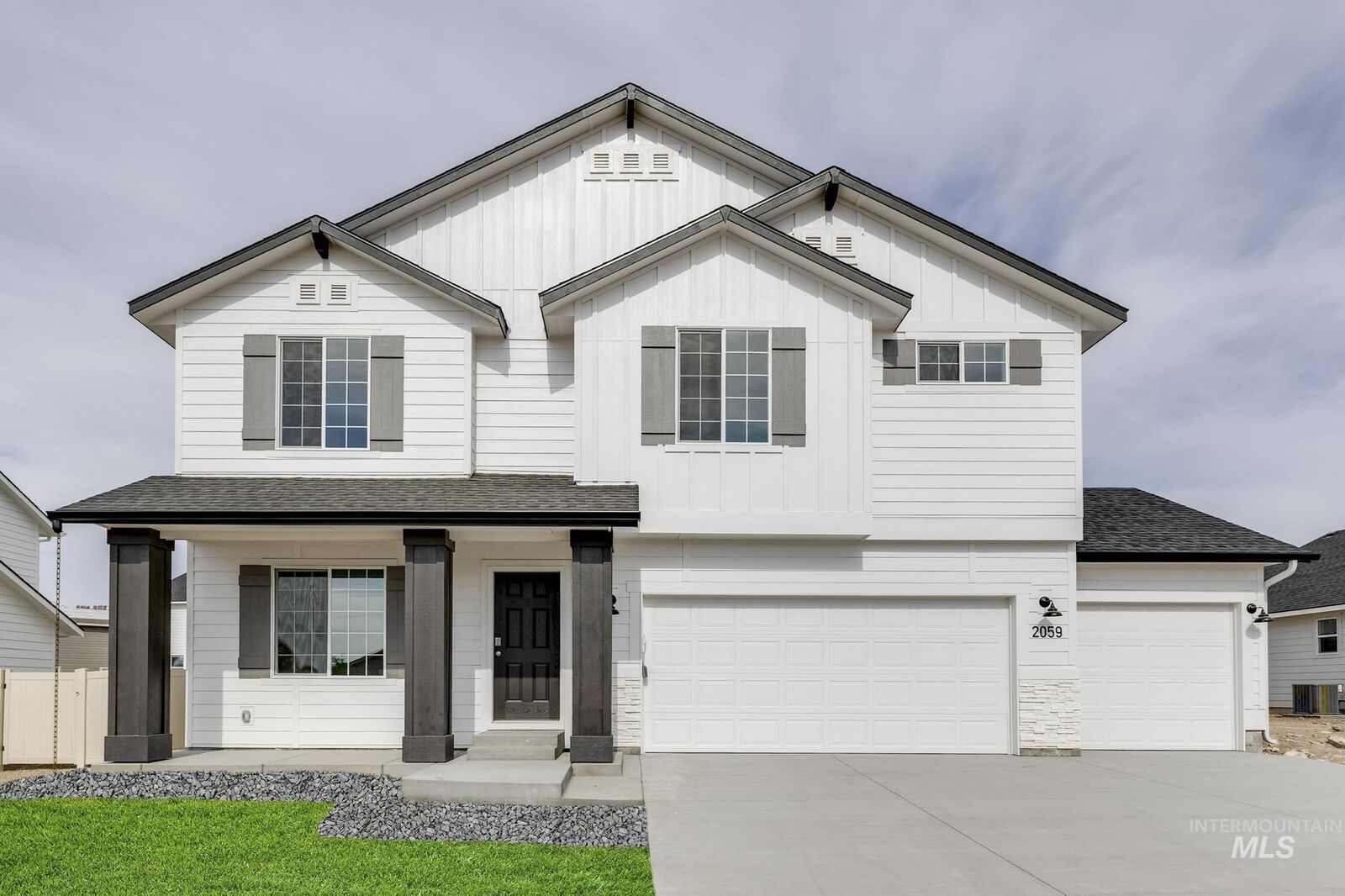 Property Photo:  2059 N Thunderbolt St  ID 83647 