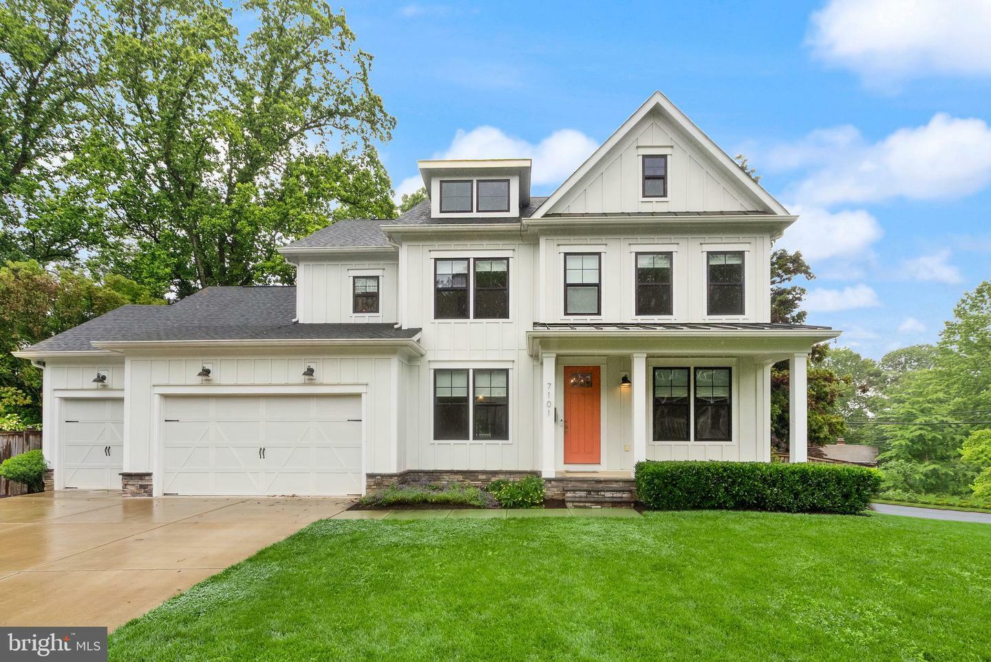Property Photo: 7101 27th Road N VA 22213