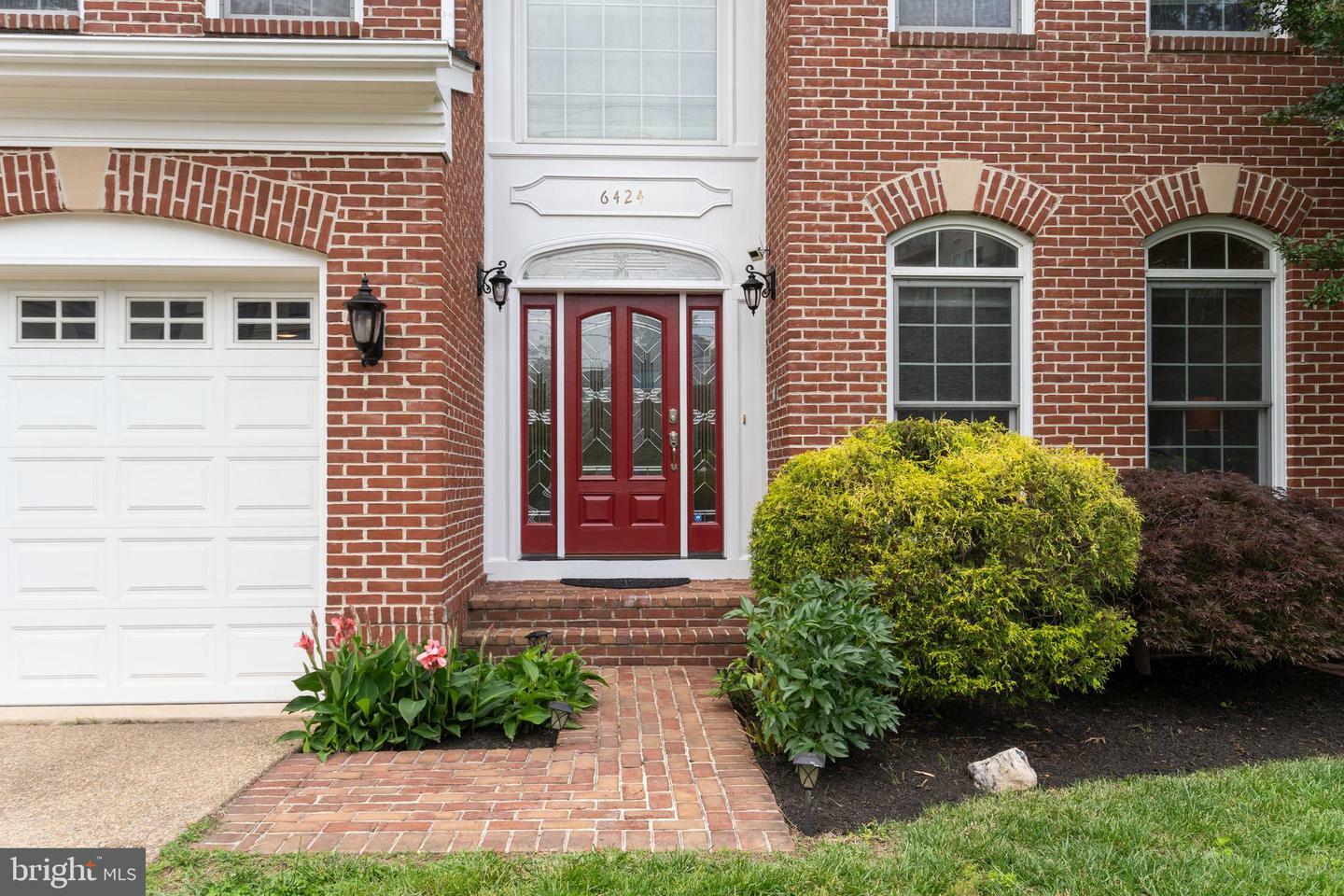 Property Photo: 6424 South Street VA 22042
