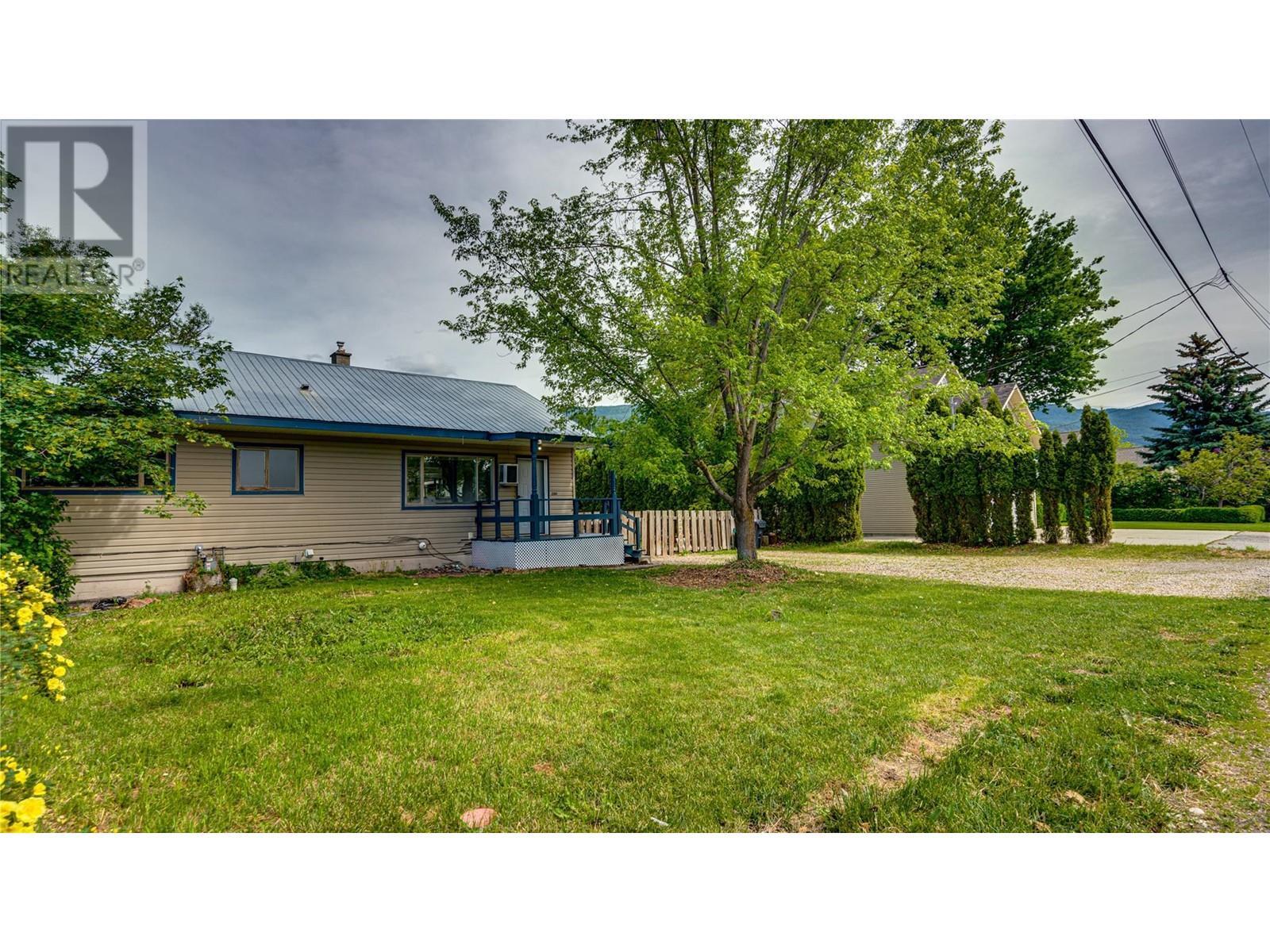 Property Photo: 2560 Colony Street BC V0E 1B2