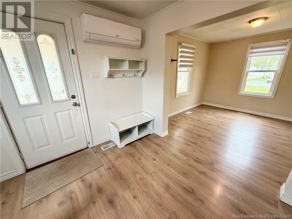 Photo de la propriété: 938 King Street NB E2A 1S1