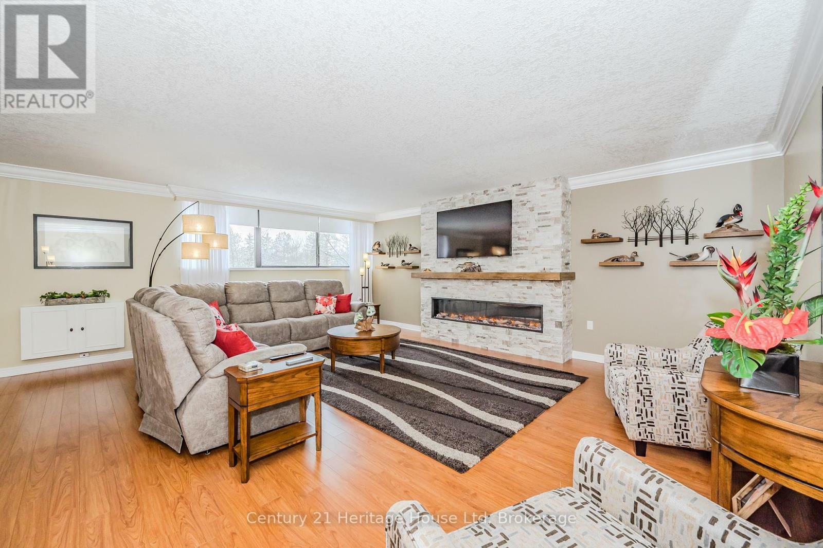 Property Photo: 93 Westwood Road 306 ON N1H 7J6