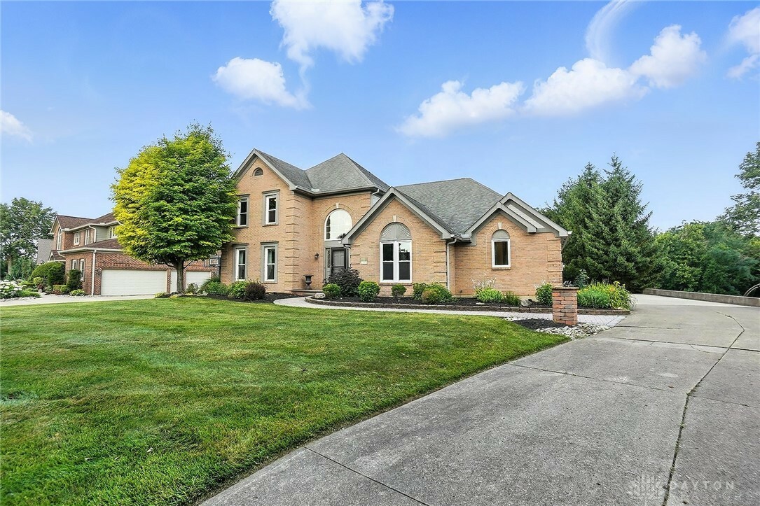 Property Photo:  1033 Country Creek Drive  OH 45036 