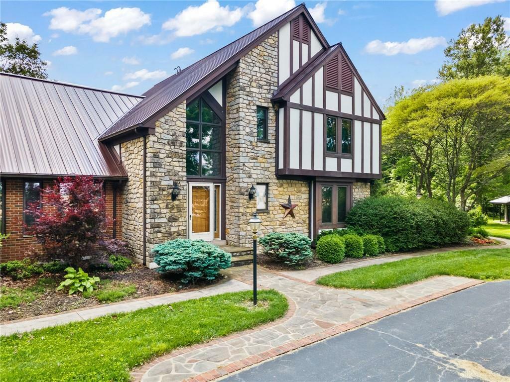 Property Photo:  8997 Hollansburg Sampson Road  OH 45304 