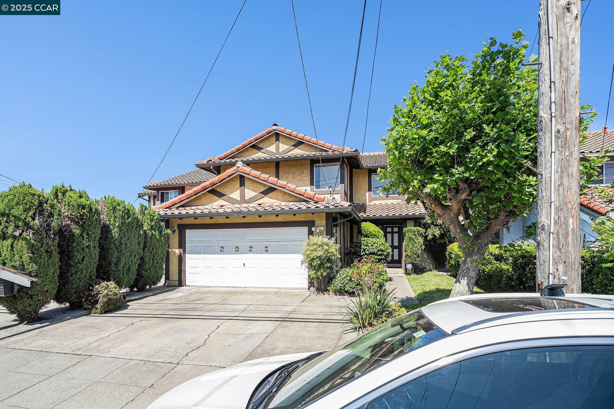 Property Photo: 2921 19th St CA 94806