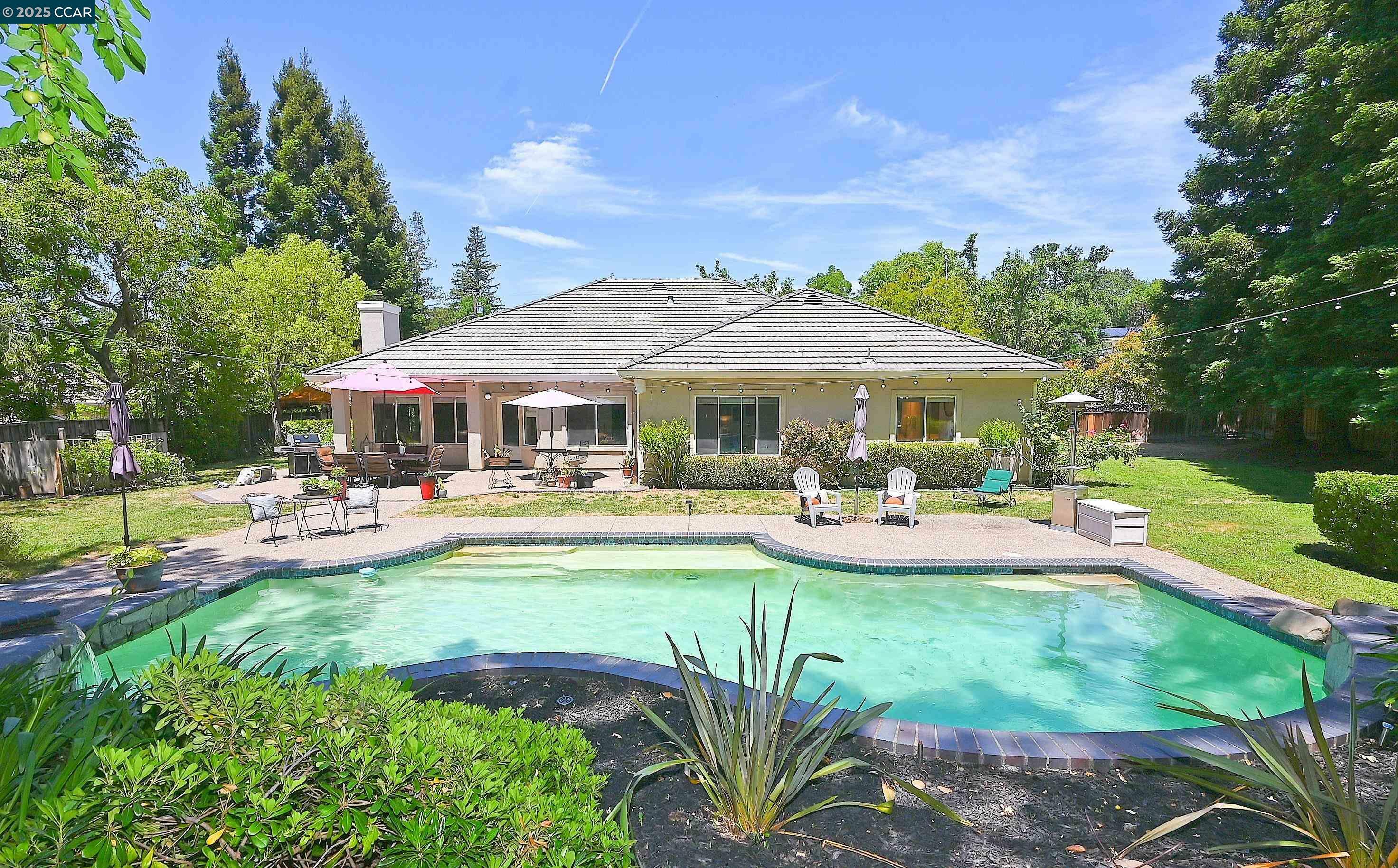 Property Photo: 2245 Blackwood Drive CA 94596
