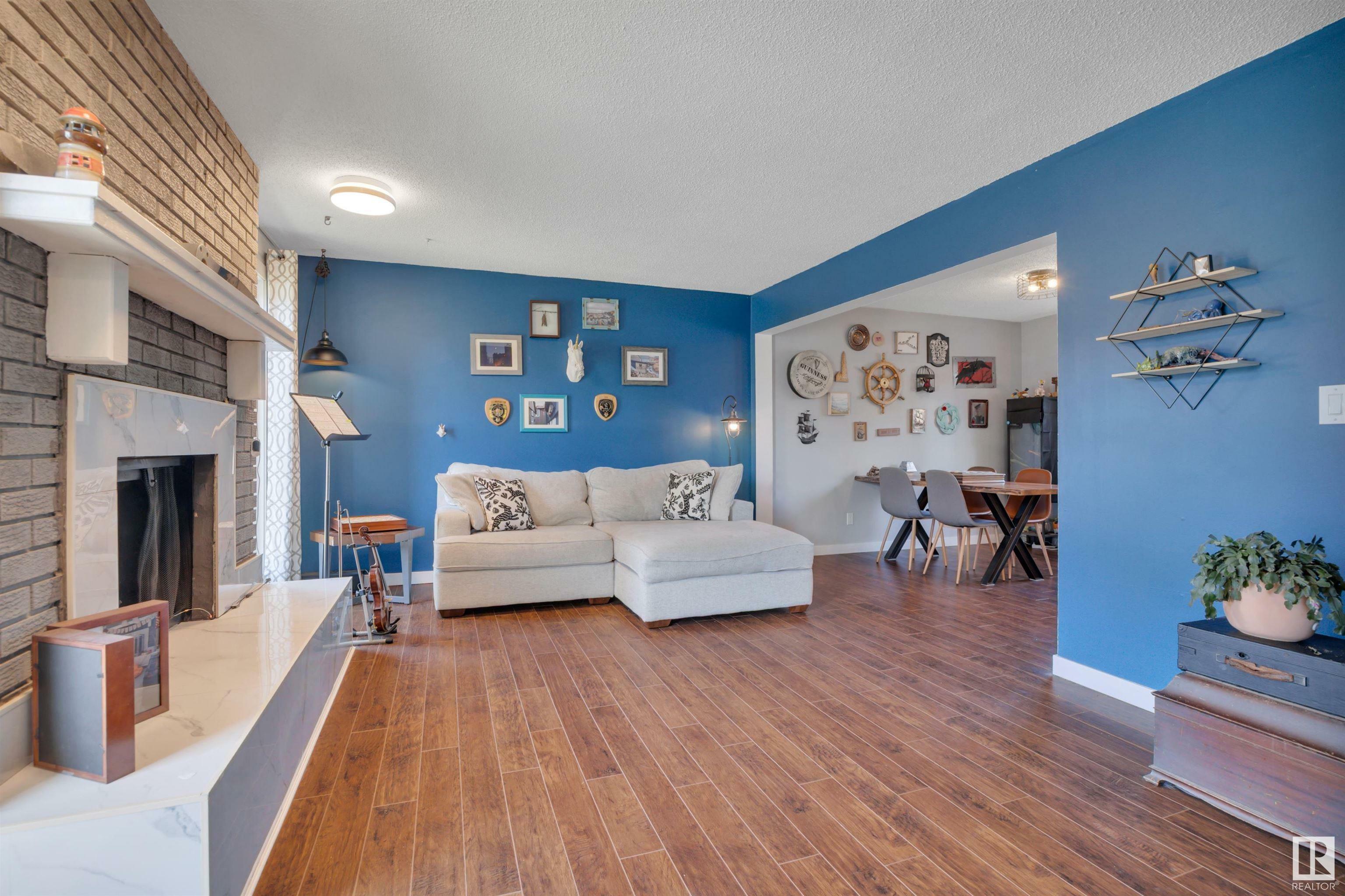 Property Photo:  18008 75 Avenue NW  AB T5T 2H2 