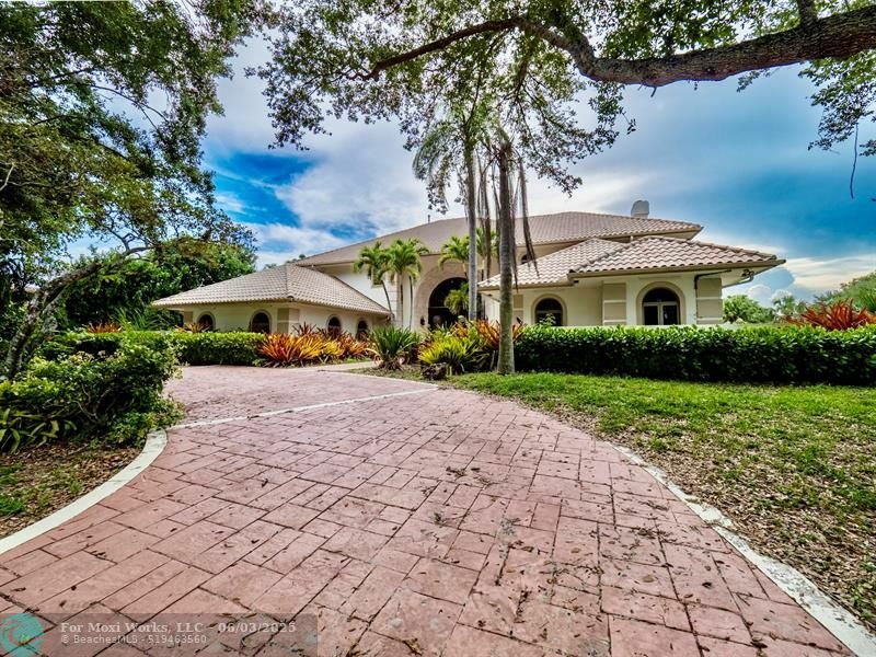 Property Photo: 10519 Pine Tree Terrace FL 33436