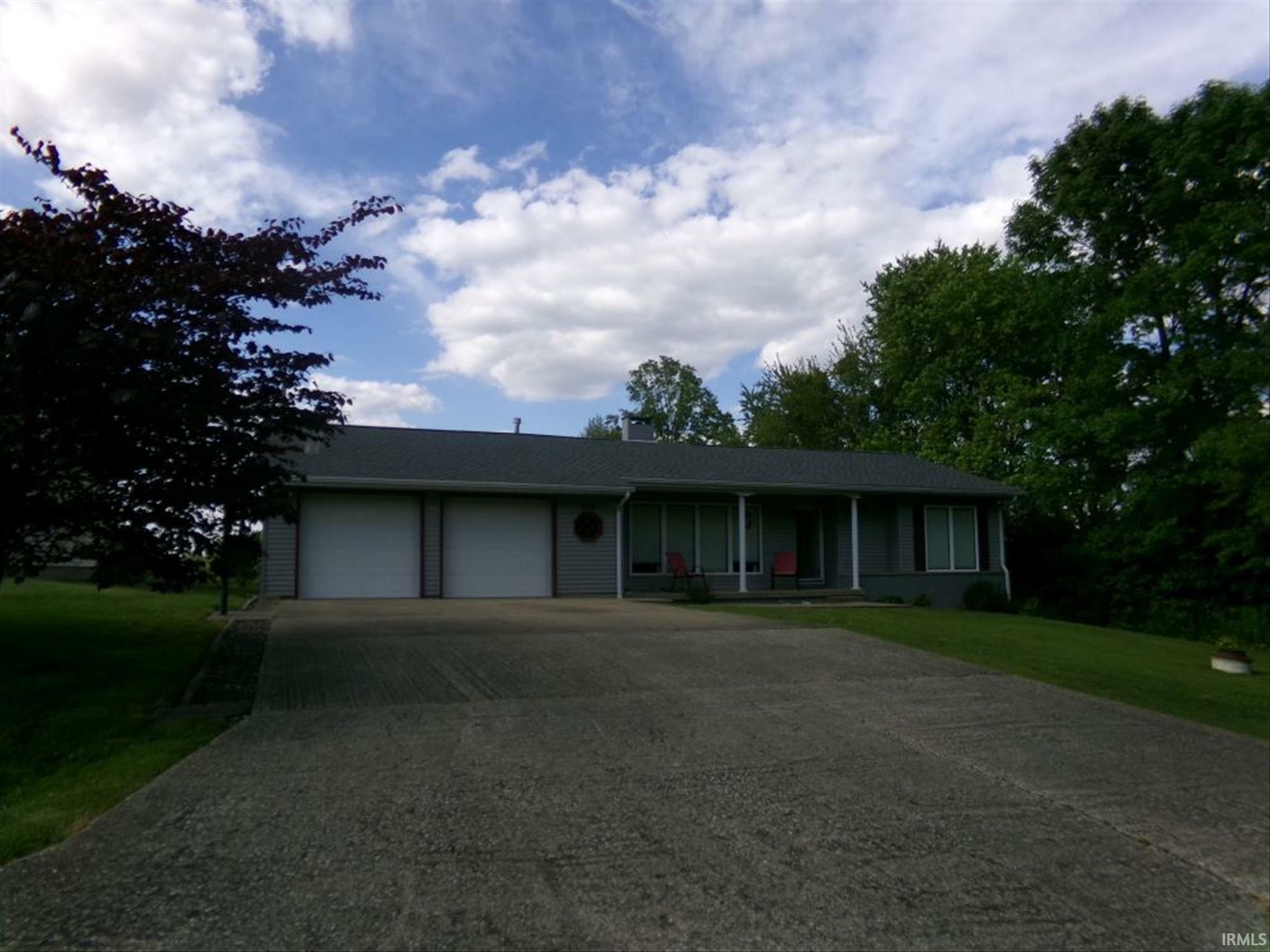 Property Photo: 226 E Second Street IN 47660