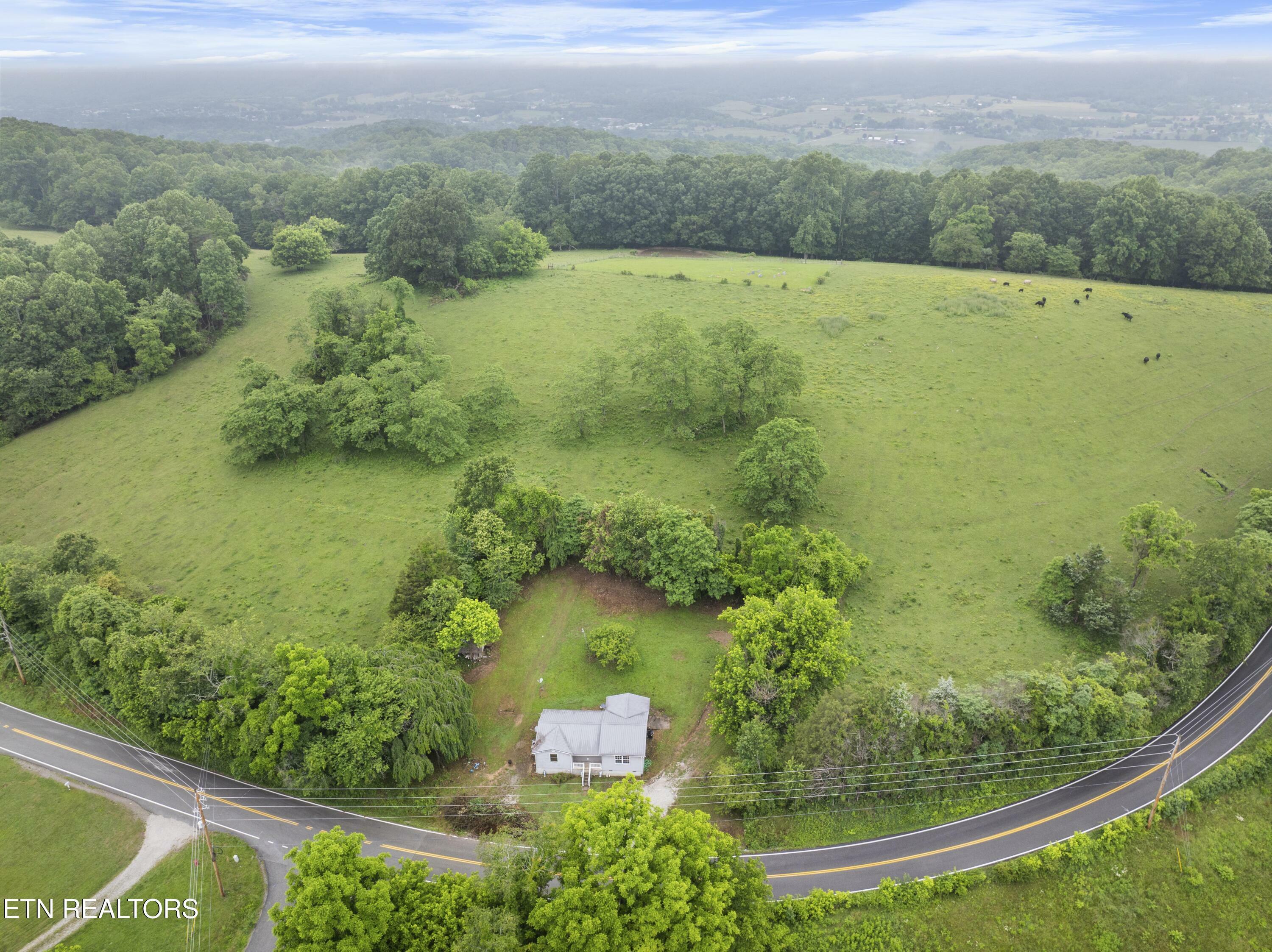 Property Photo: 1351 Bethlehem Rd TN 37766