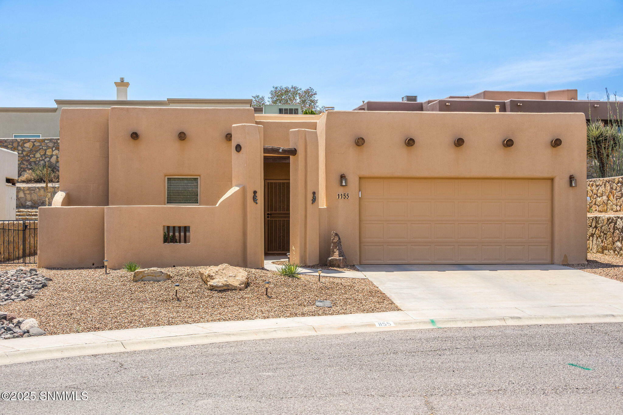 Property Photo: 1155 Castile Court NM 88007
