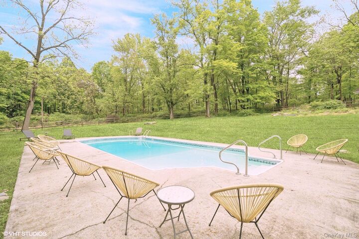 Property Photo:  893 Laroe Road  NY 10950 