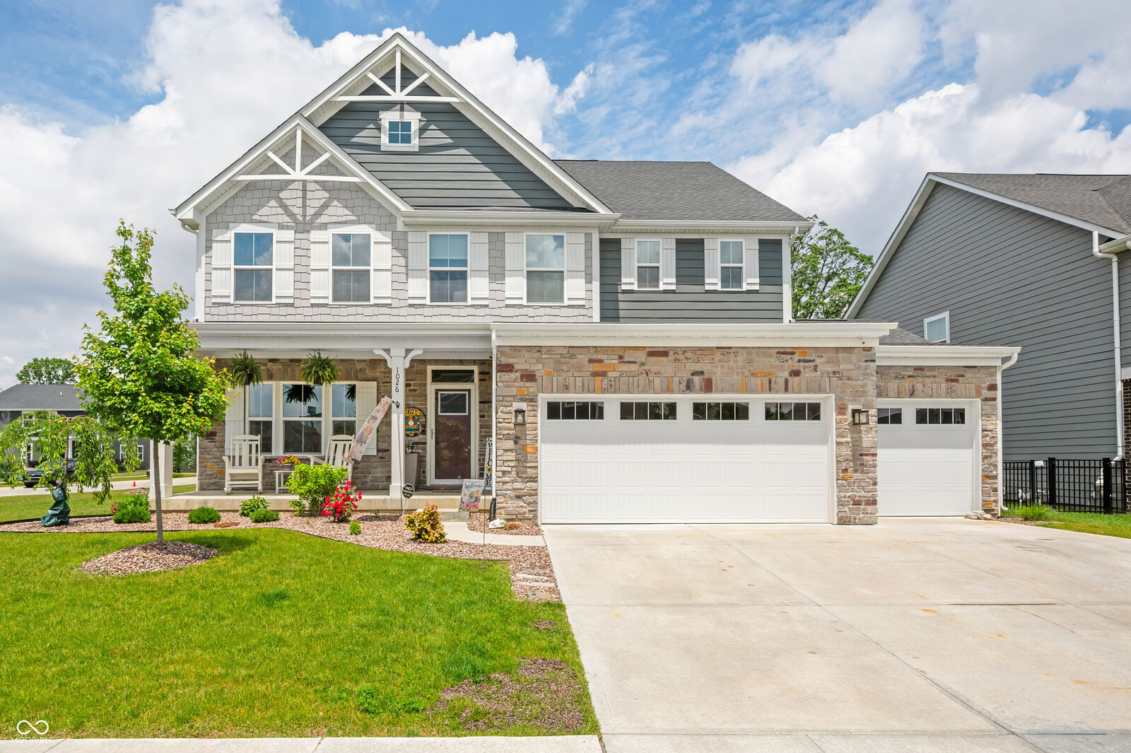 Property Photo: 1026 Woodglen Drive IN 46074