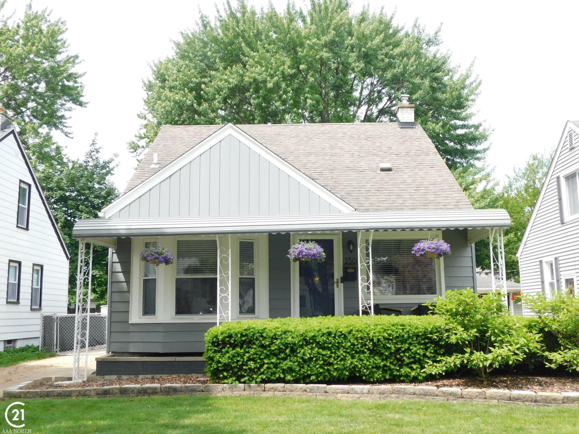 Property Photo:  230 S Minerva Avenue  MI 48067 