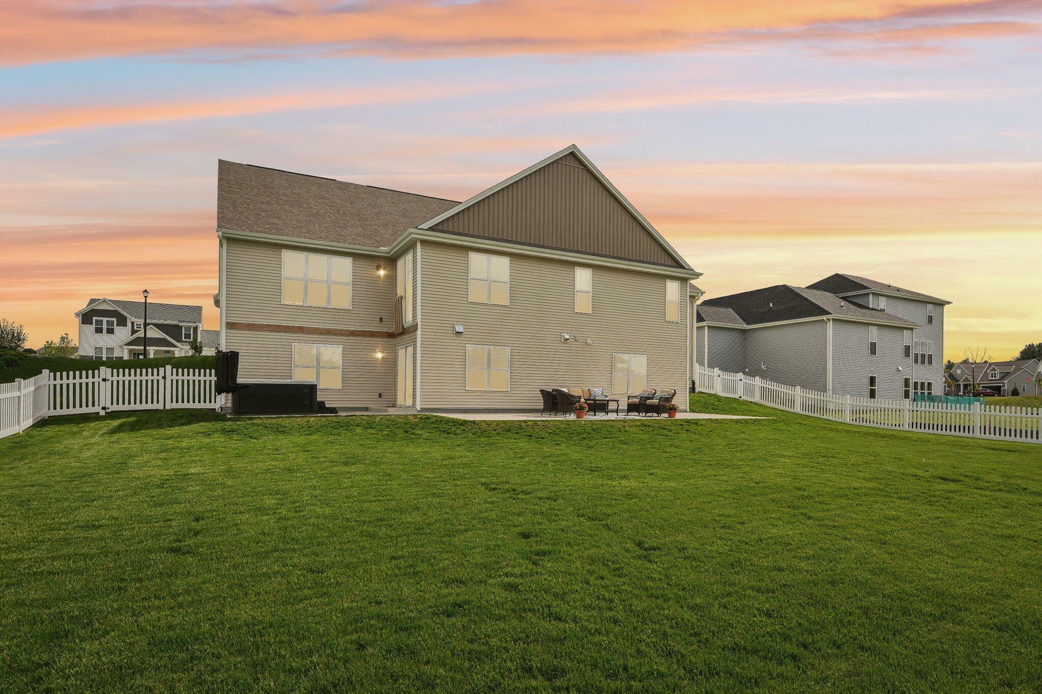 Property Photo: 1660 Mamerow Ln WI 53066