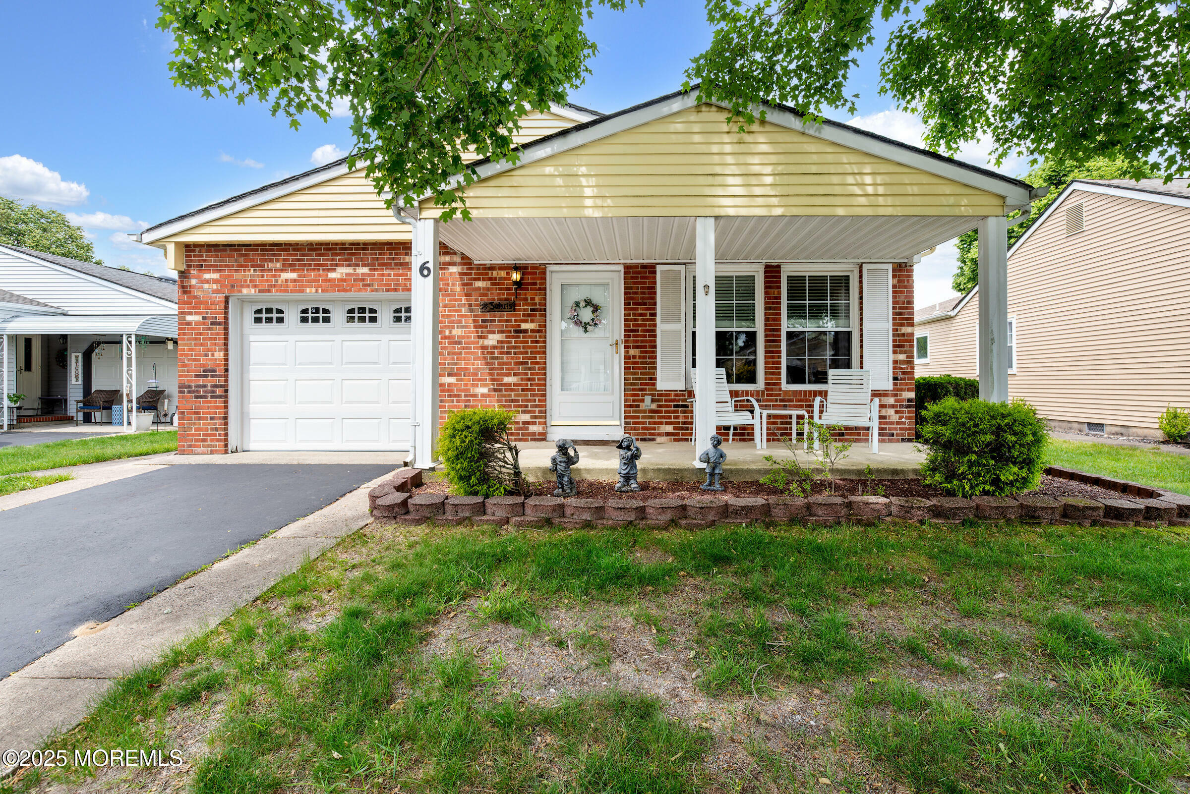 Property Photo: 6 Manitoba Court NJ 08757
