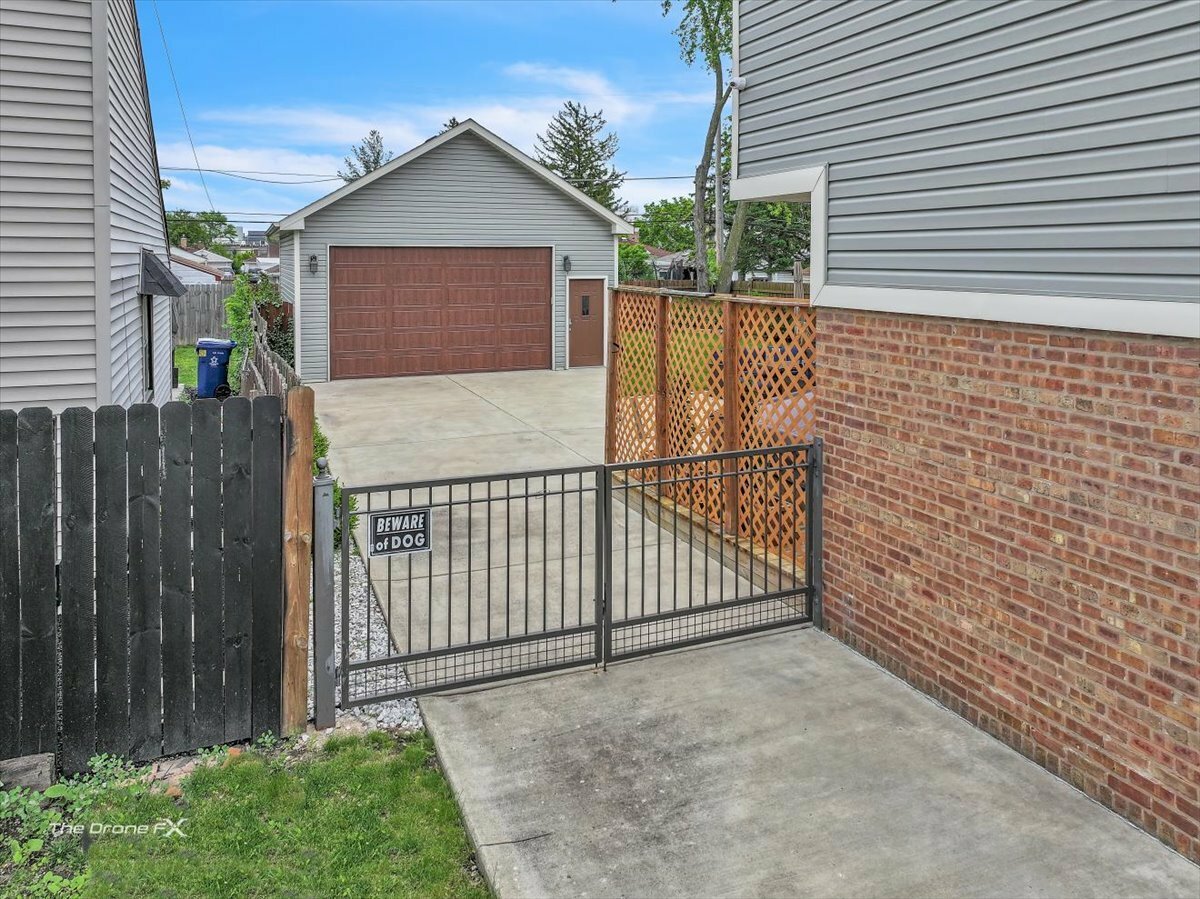Property Photo: 2639 Atlantic Street IL 60131