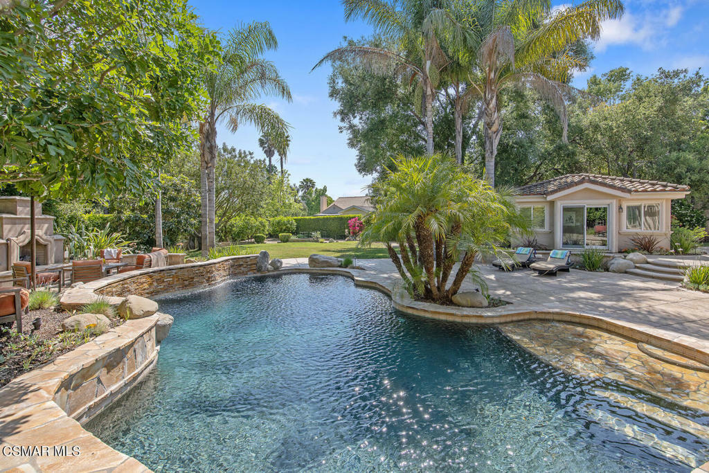 758 Camino Dos Rios  Thousand Oaks CA 91360 photo