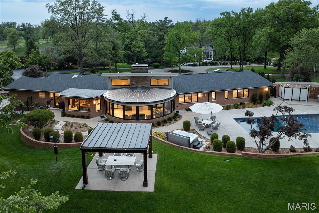 Property Photo: 7 Westwood Country Club MO 63131